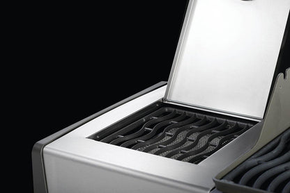 Napoleon Rogue XT 525 - Stainless Steel