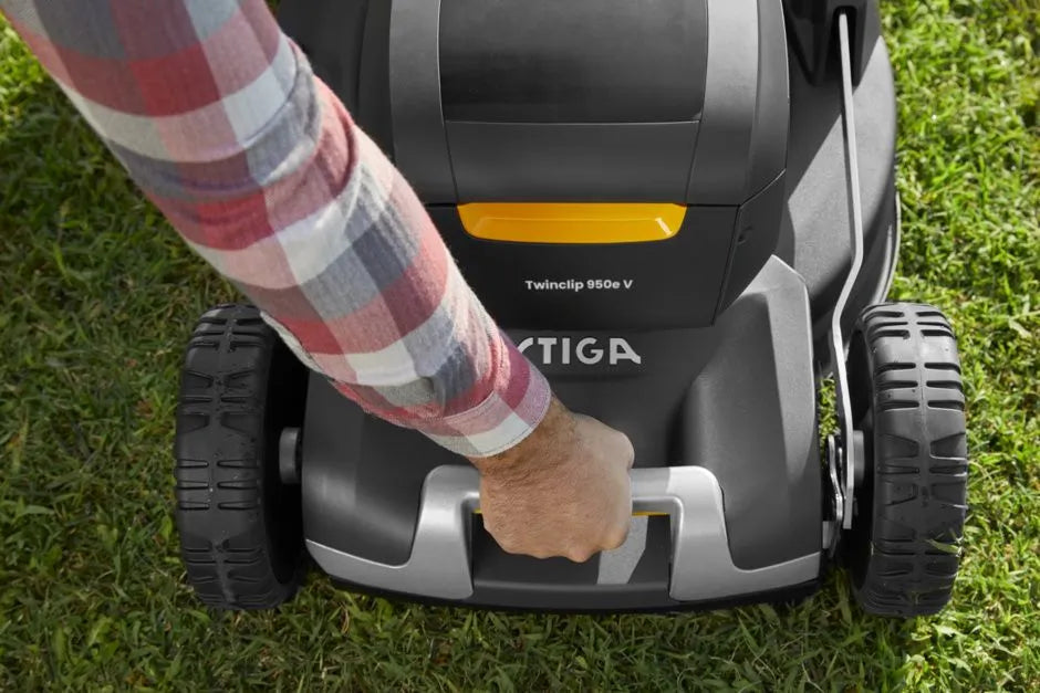 STIGA Twinclip 950e V Cordless Lawn Mower